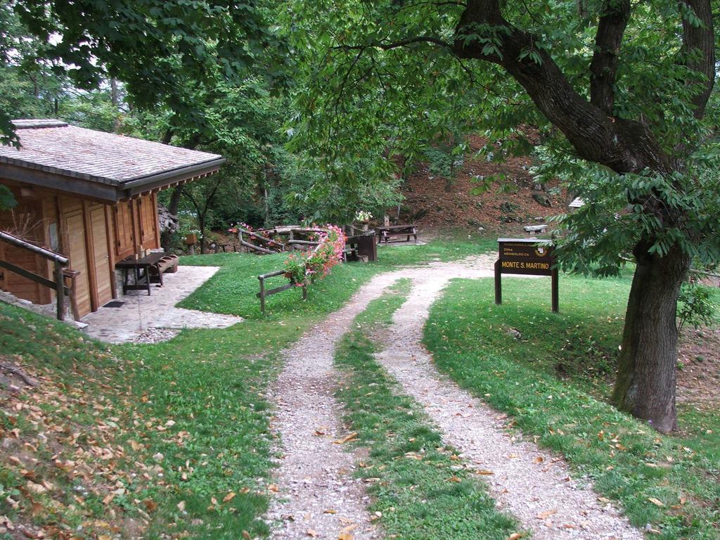 Antica Casa Ortensia Riva del Garda Pokoj fotografie
