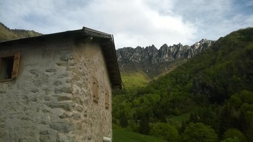 Antica Casa Ortensia Riva del Garda Pokoj fotografie